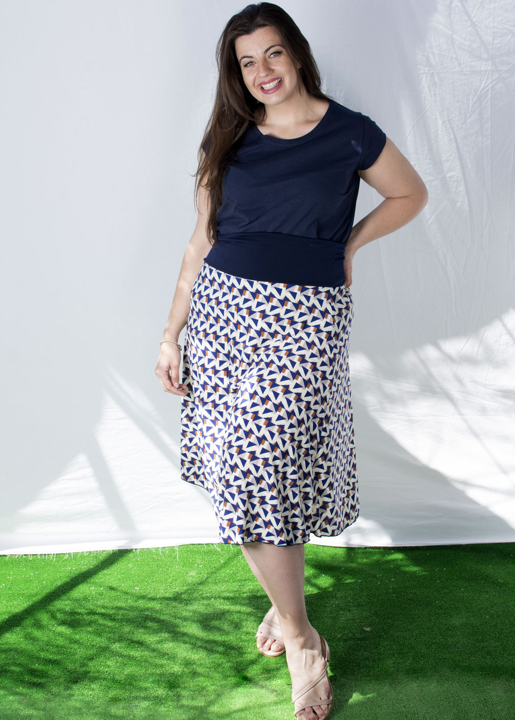 Falda Midi estampado geomtrico elastica adaptable tallas grandes curvy casual outfit